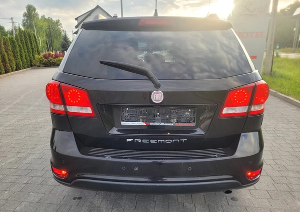 Fiat Freemont cena 31900 przebieg: 268126, rok produkcji 2012 z Wieliczka małe 254